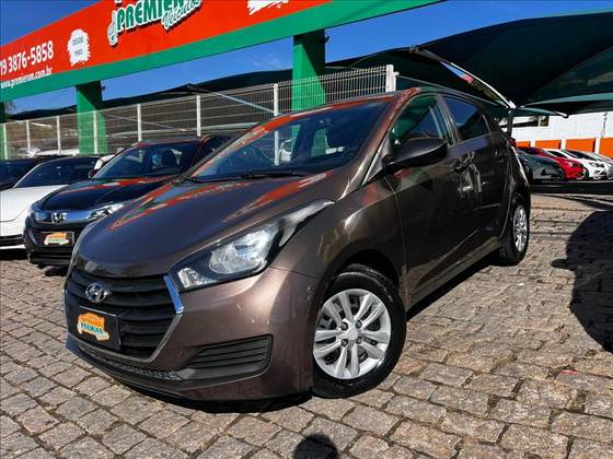 HYUNDAI HB20 1.0 COMFORT PLUS 12V FLEX 4P MANUAL HYUNDAI HB20 1.0 COMFORT PLUS 12V FLEX 4P MANUAL